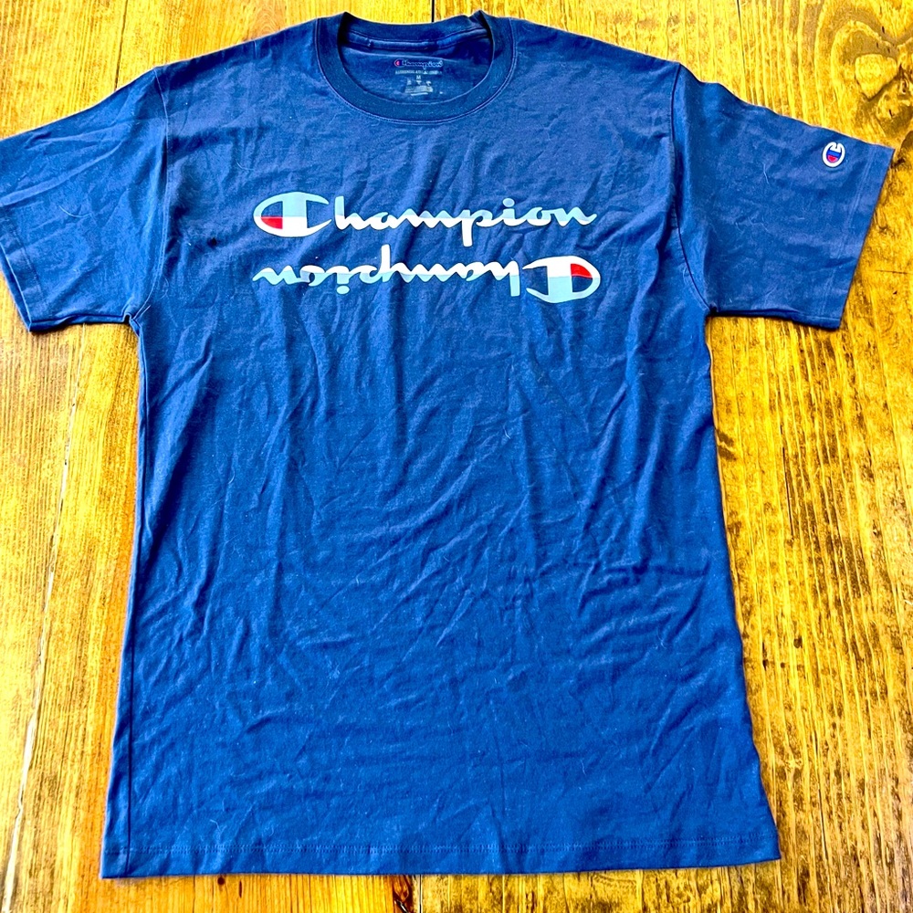 Champion Men’s Medium size short sleeve Tshirt